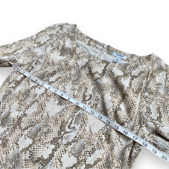 New Old Navy Long Sleeve Neutral Chiffon Snake Print Dress |Size Medium - Picture 11 of 14